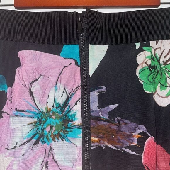 Milly Black Floral Pencil Skirt - Picture 4 of 7